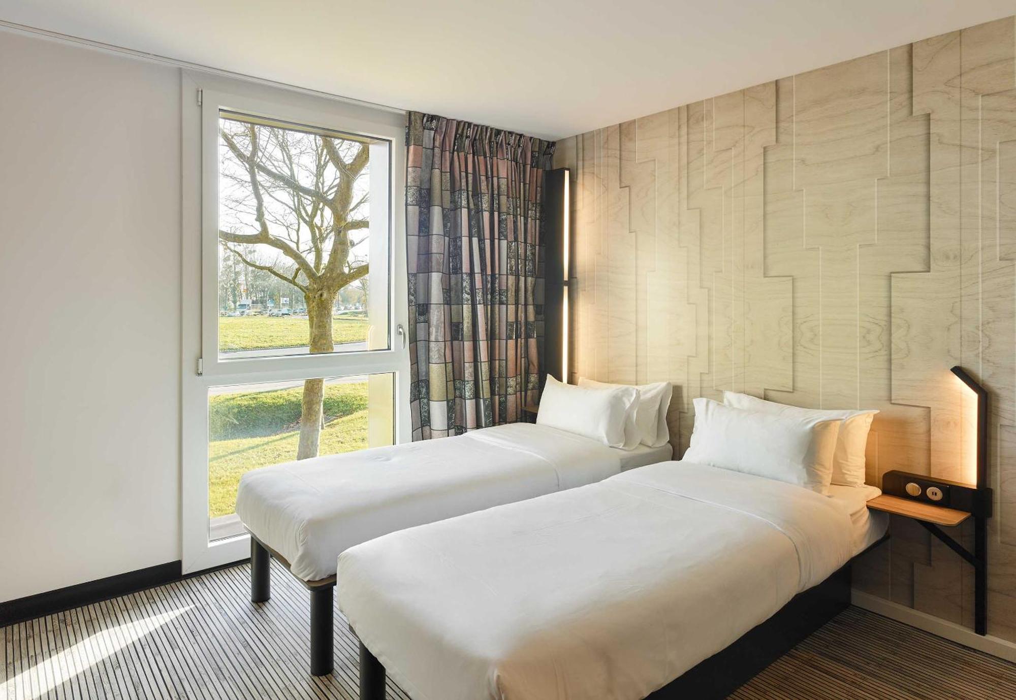 B&B Hotel Marne-La-Vallee Val D'Europe Серрі Екстер'єр фото